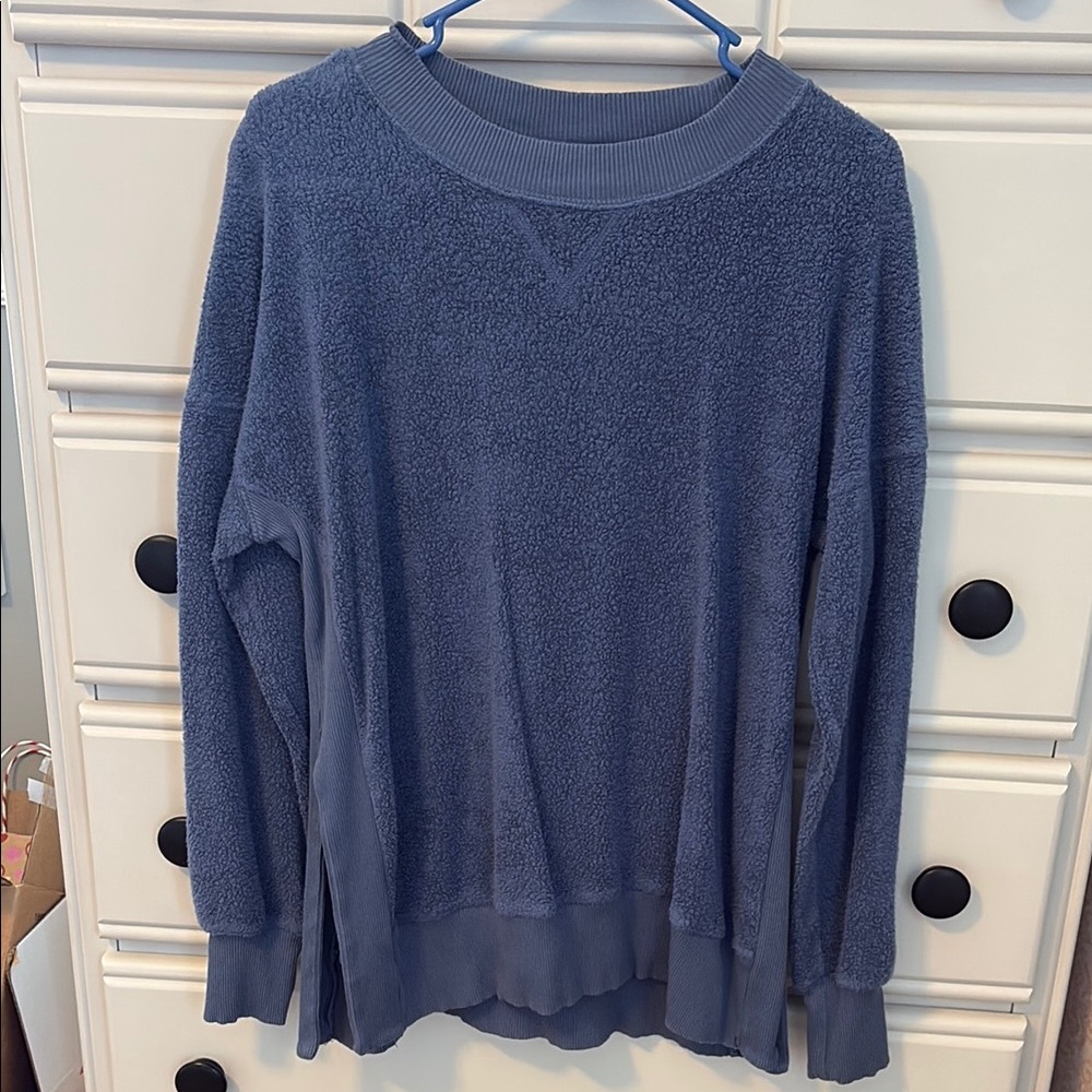 Aerie long sleeve top